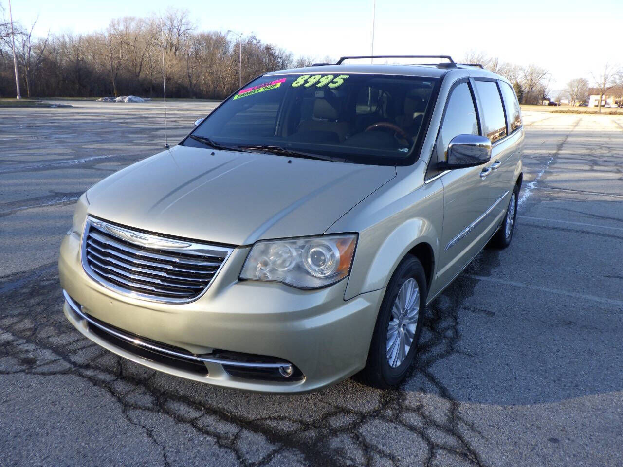 2012 CHRYSLER Town and Country