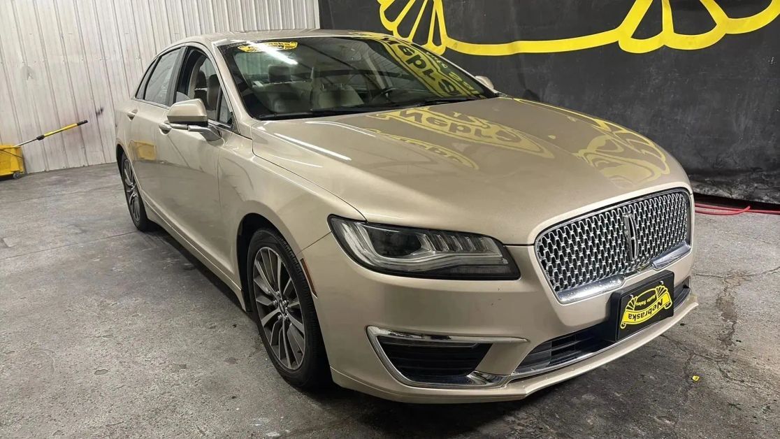2017 LINCOLN MKZ