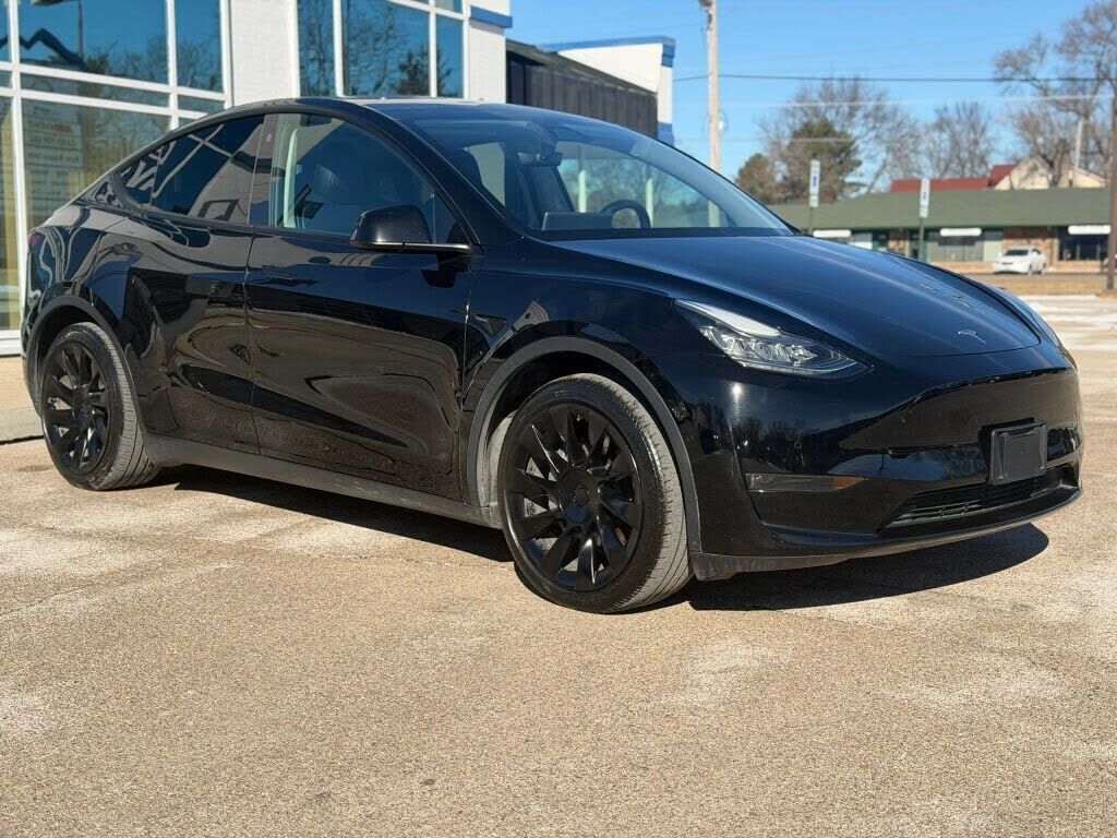 2021 TESLA Model Y