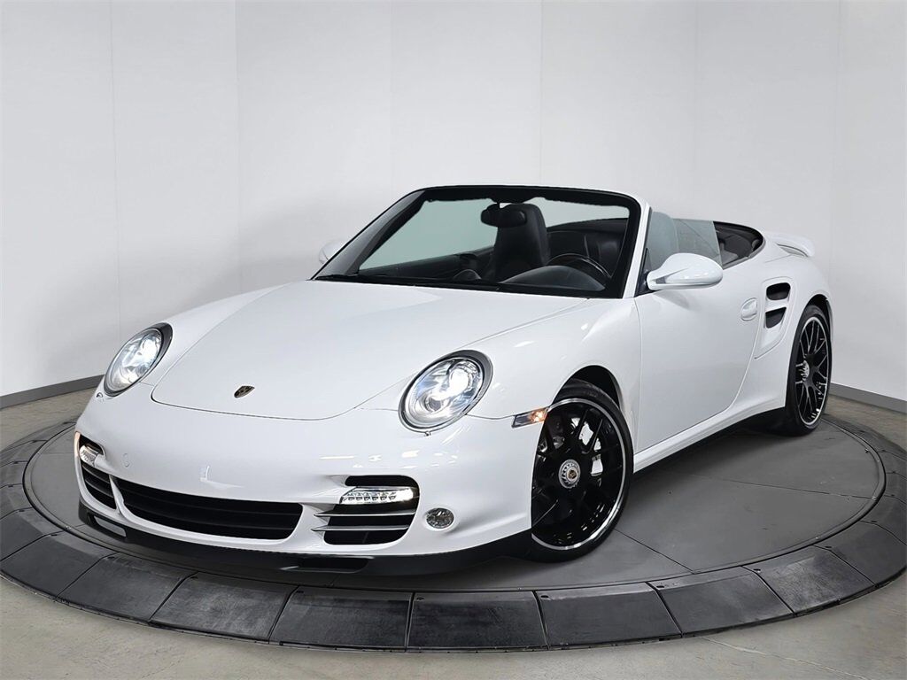 2011 PORSCHE 911