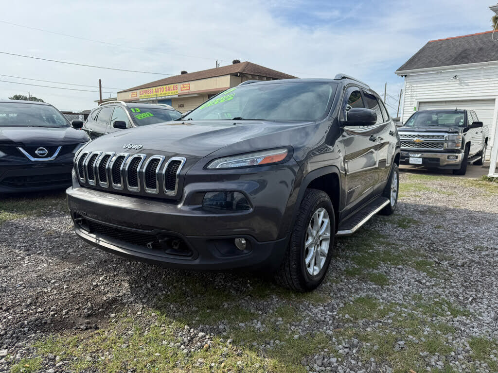2017 JEEP Cherokee