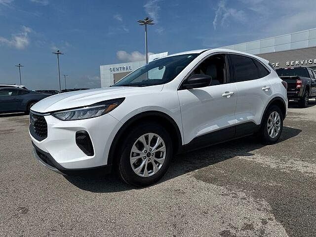 2024 FORD Escape