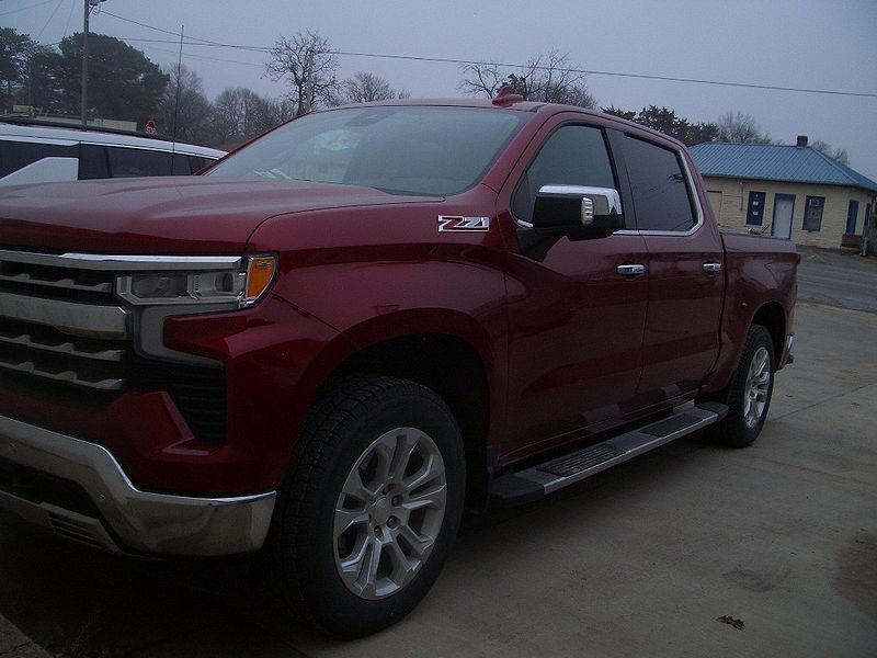 2023 CHEVROLET Silverado