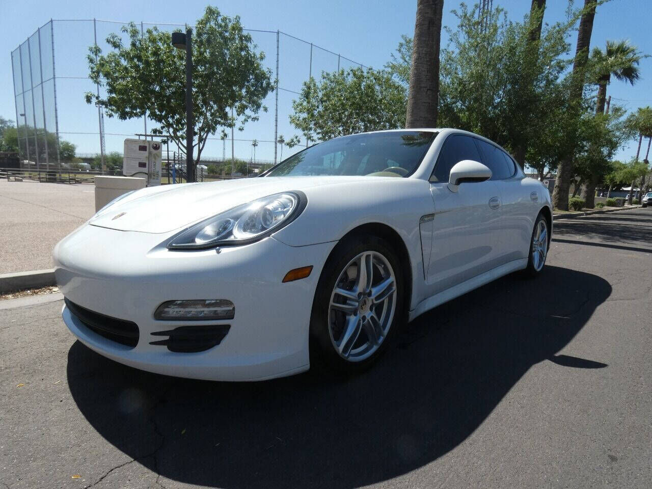 2012 PORSCHE Panamera