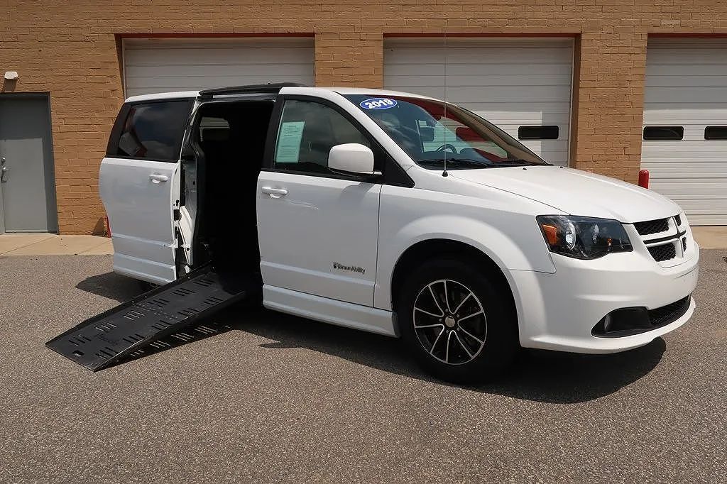 2019 DODGE Grand Caravan