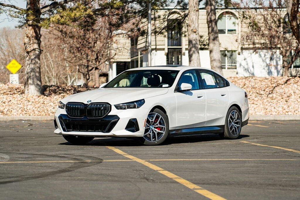 2025 BMW i5