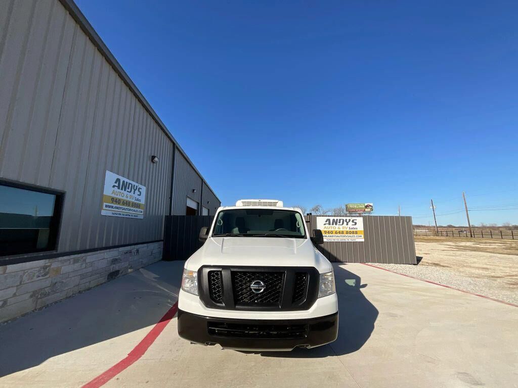 2016 NISSAN NV
