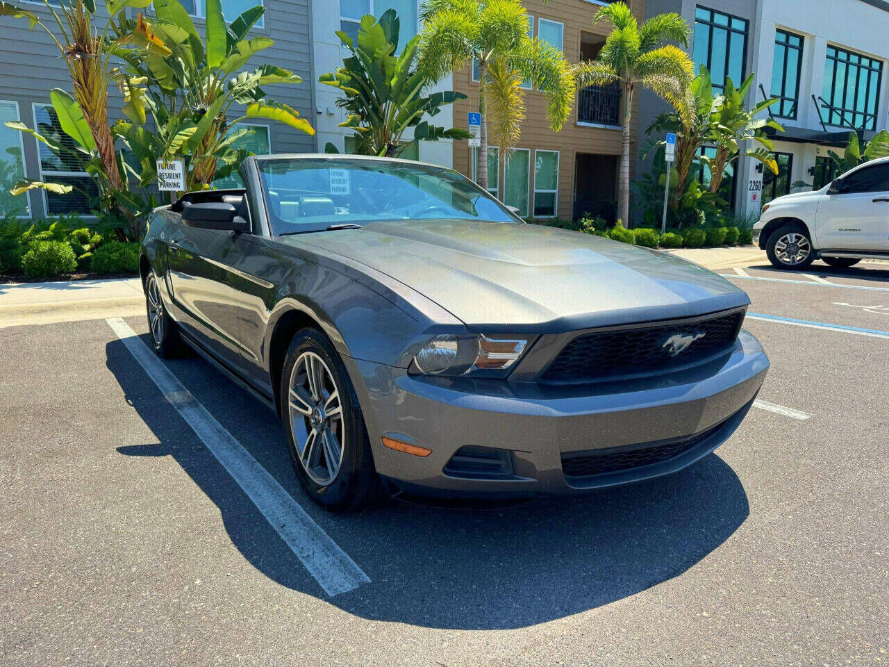 2010 FORD Mustang