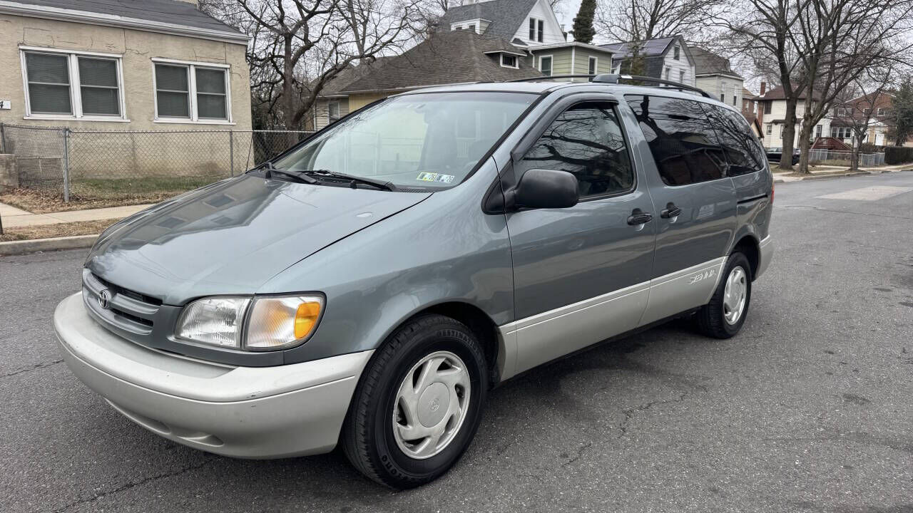 Toyota Sienna