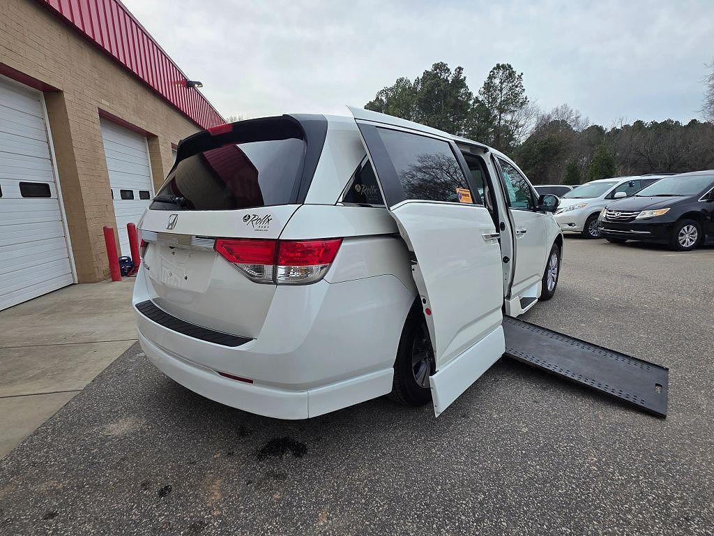 2016 HONDA Odyssey