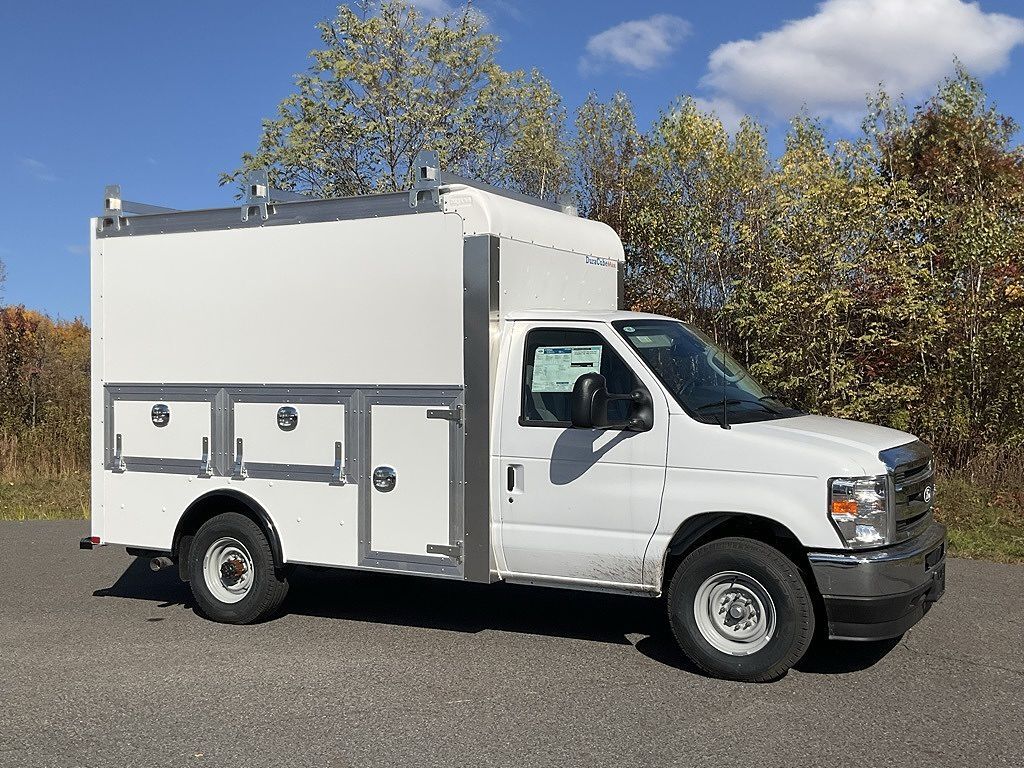 2026 FORD E-350