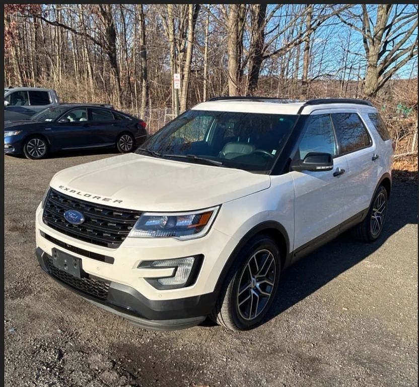2017 FORD Explorer