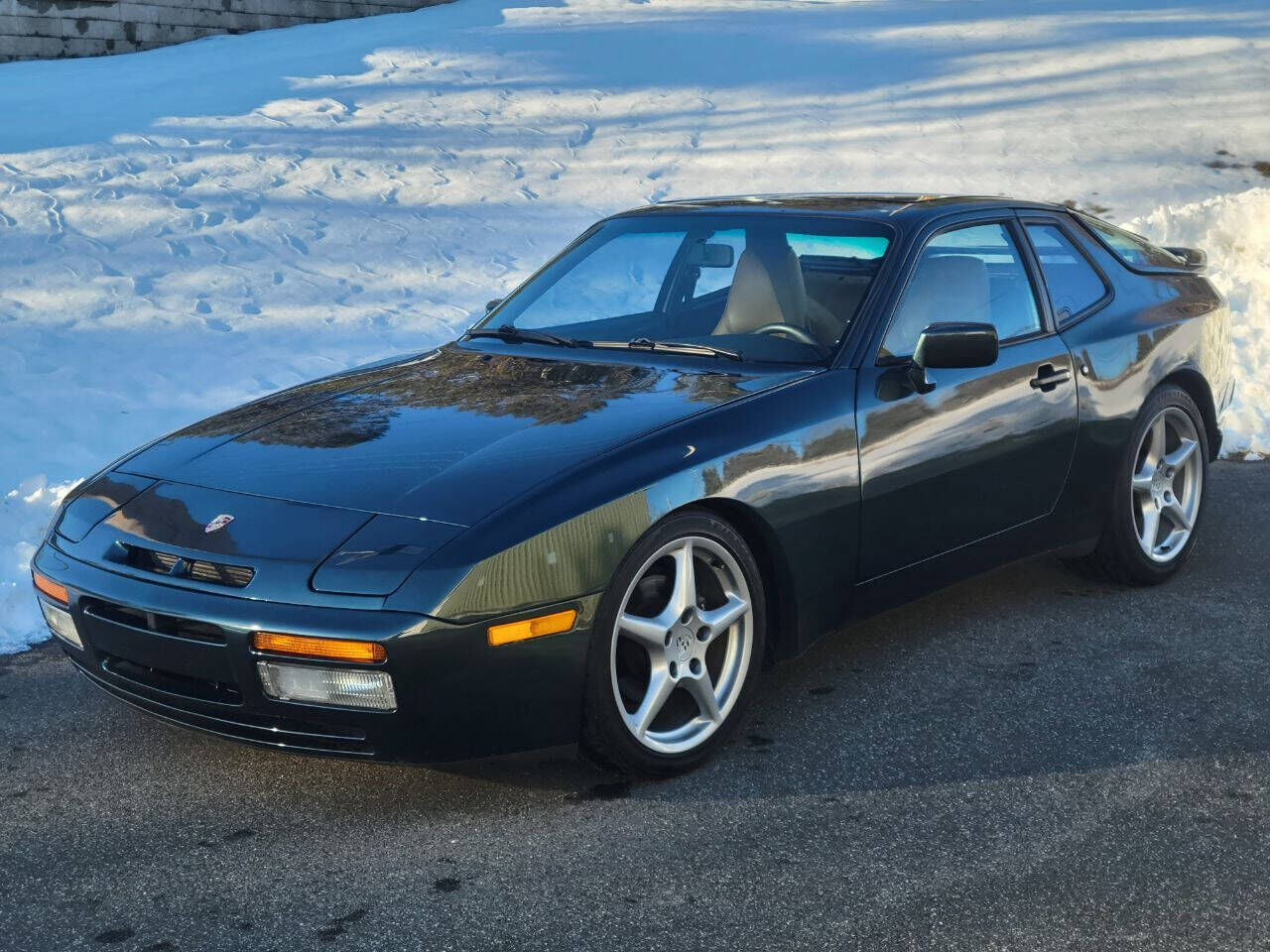 1987 PORSCHE 944