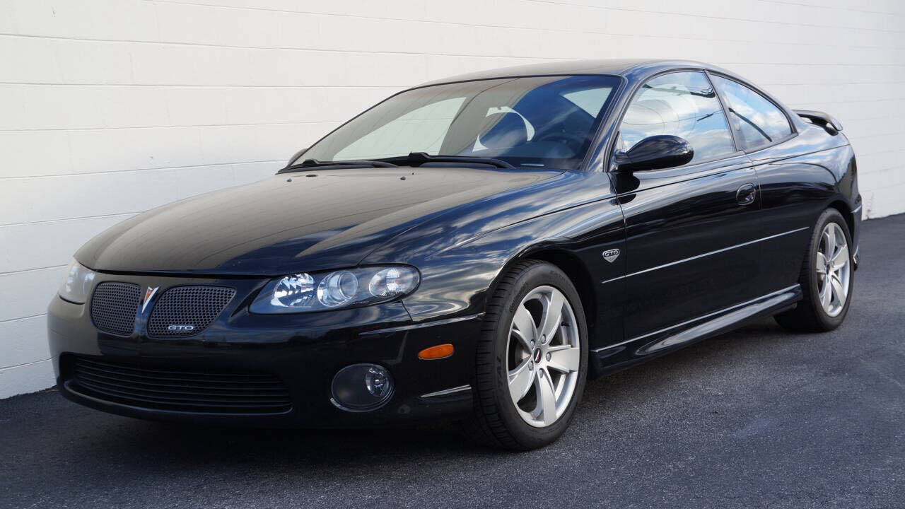 2004 PONTIAC GTO