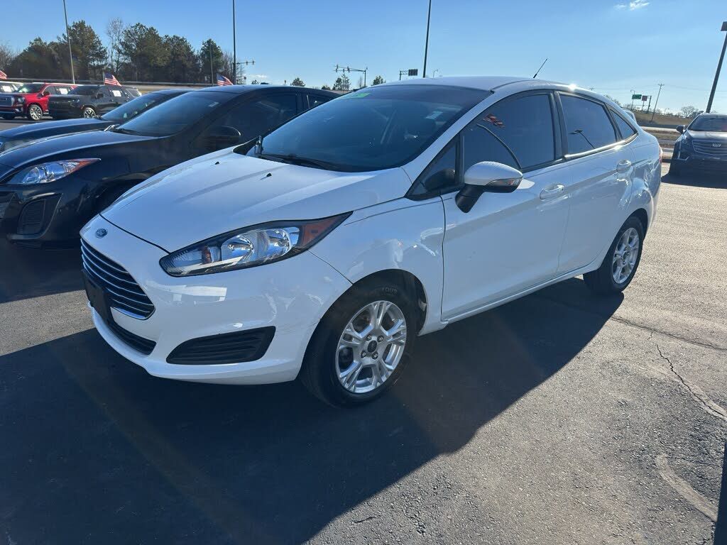 2016 FORD Fiesta