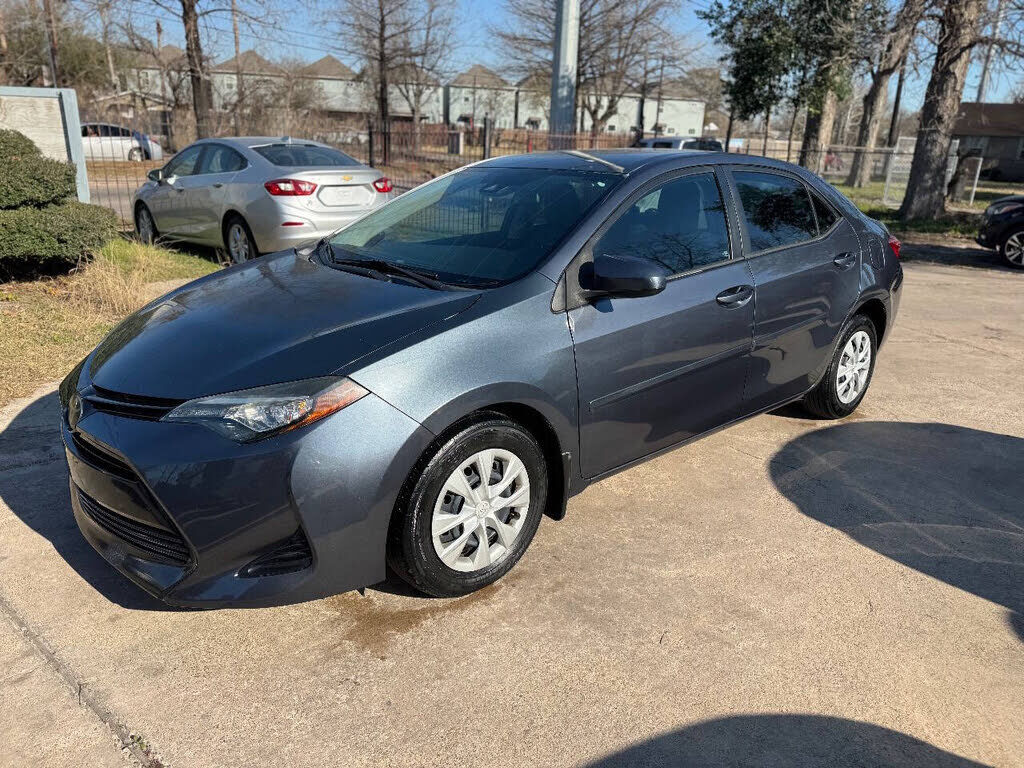 2017 TOYOTA Corolla