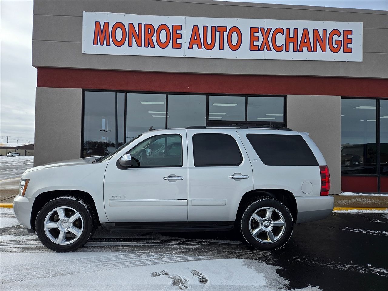 2011 CHEVROLET Tahoe