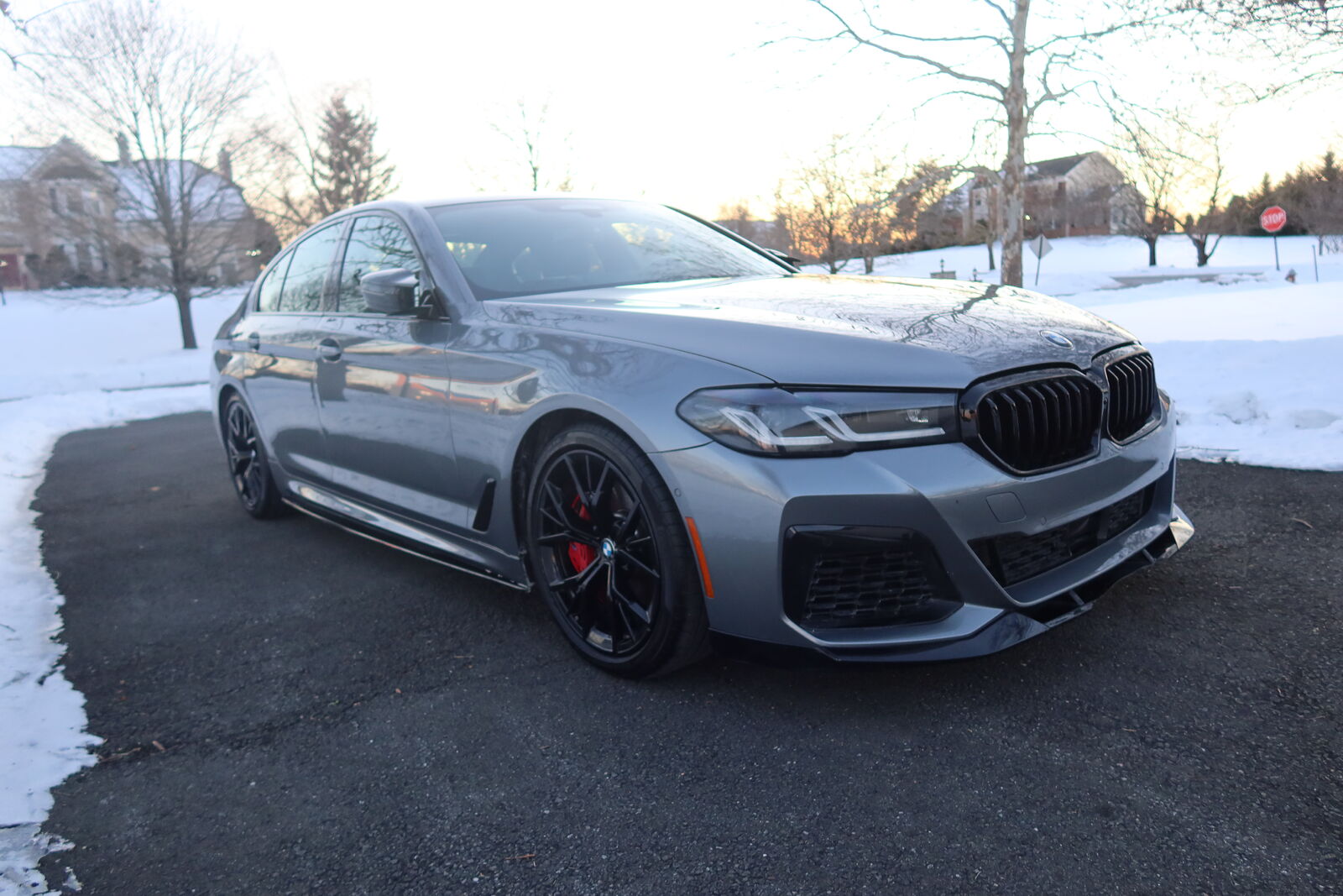 2023 BMW M550i