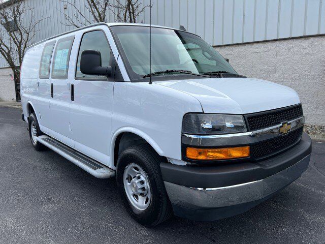 2022 CHEVROLET Express