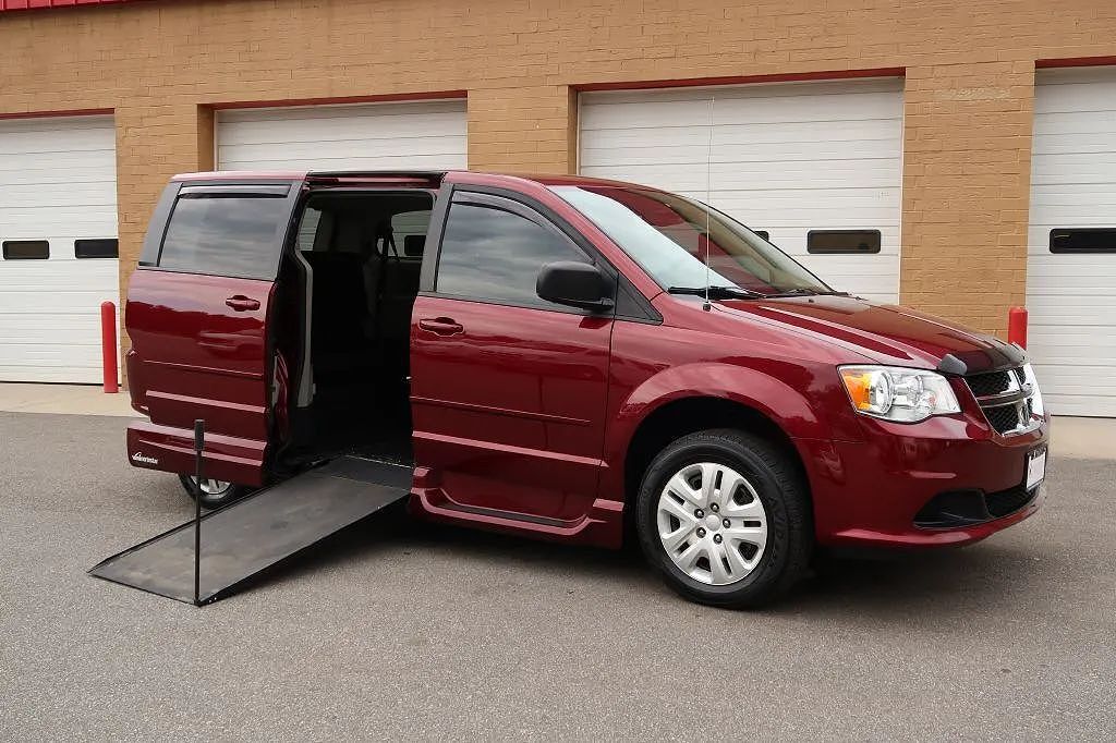 2017 DODGE Grand Caravan