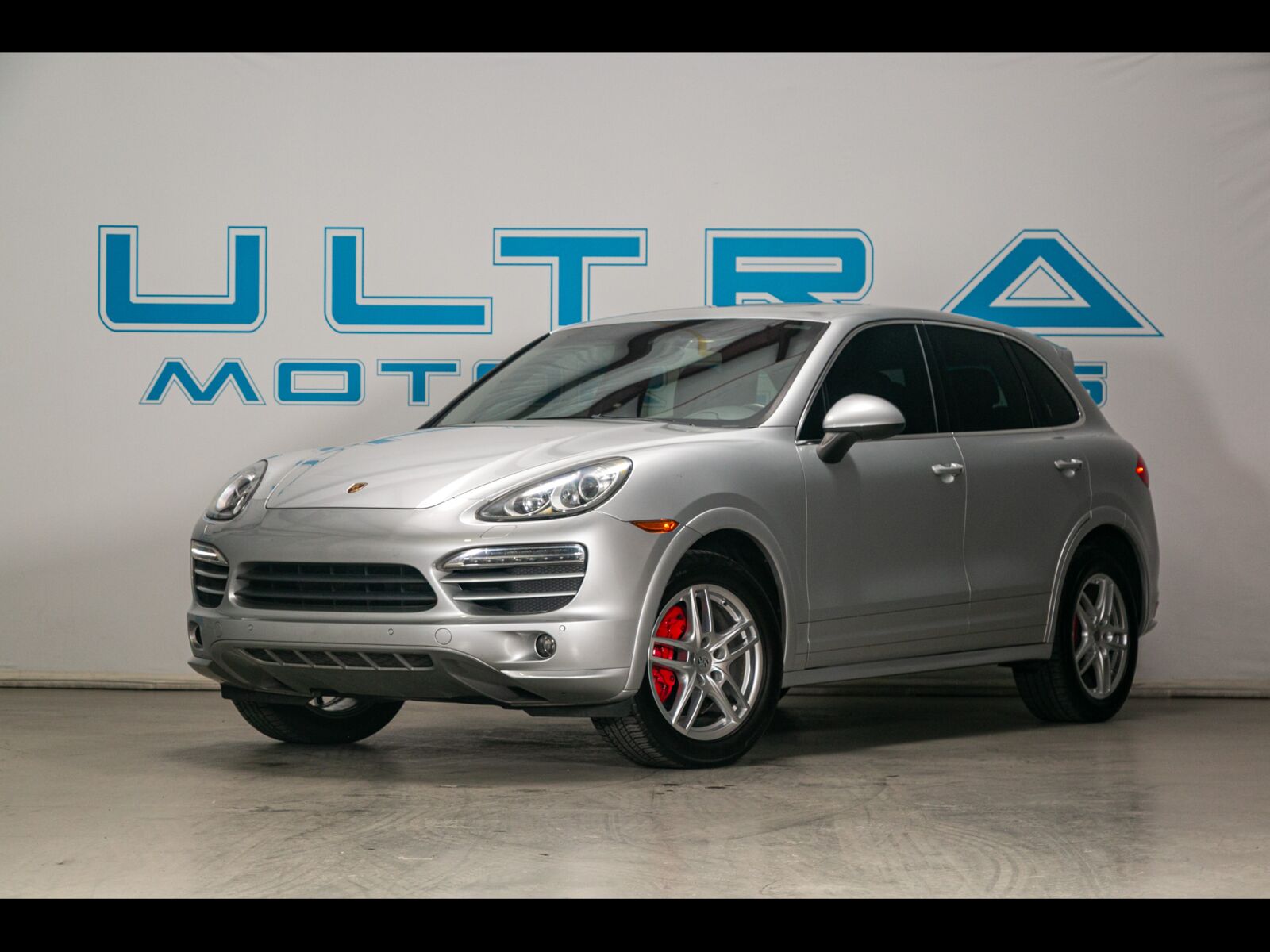 2012 PORSCHE Cayenne