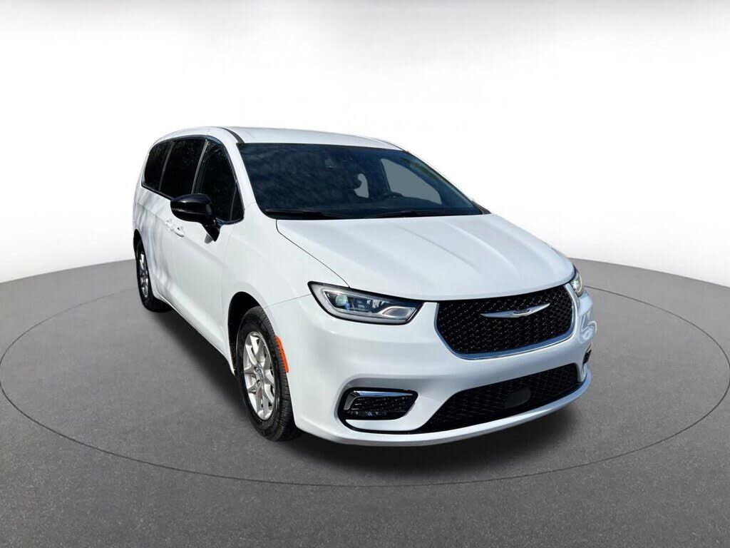 2025 CHRYSLER Pacifica