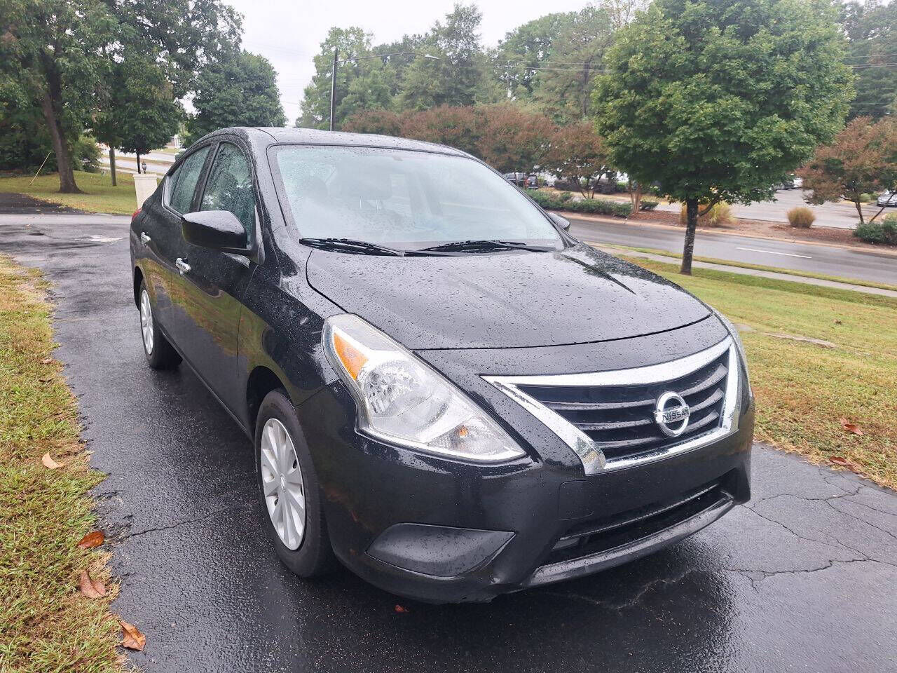 2016 NISSAN Versa