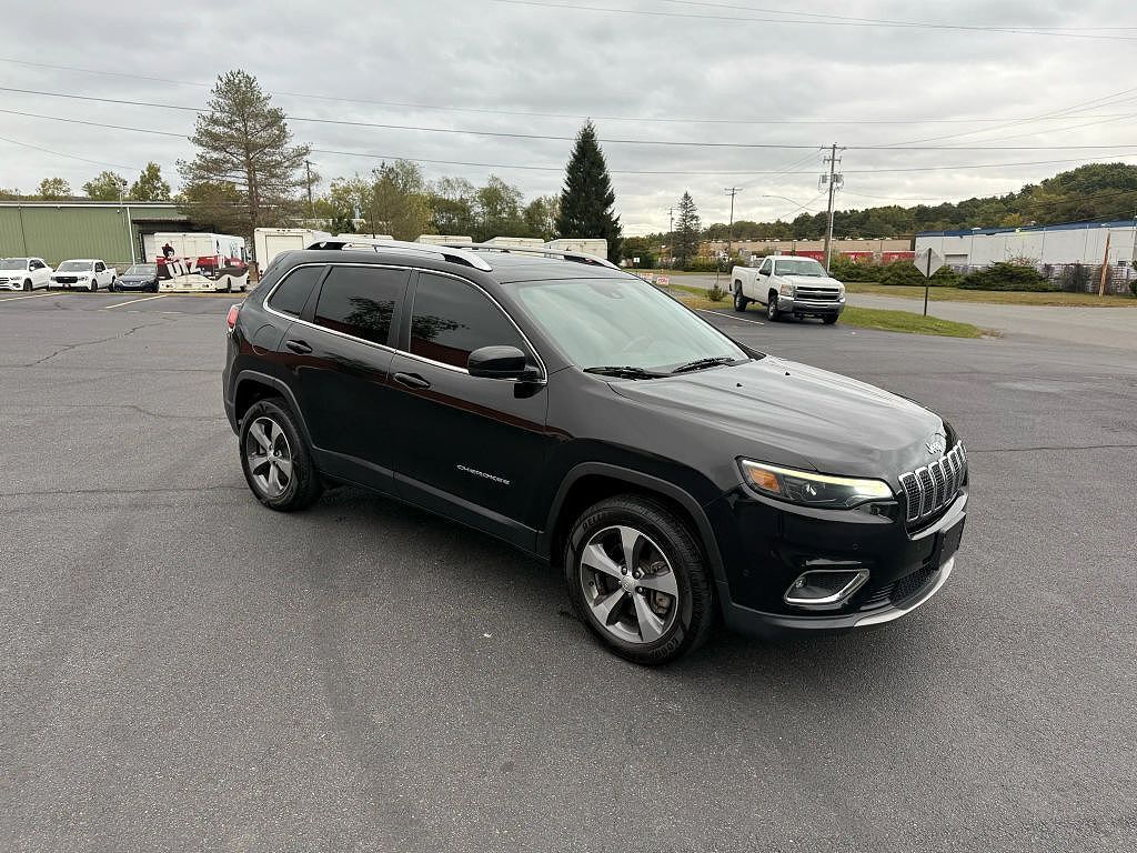 2019 JEEP Cherokee