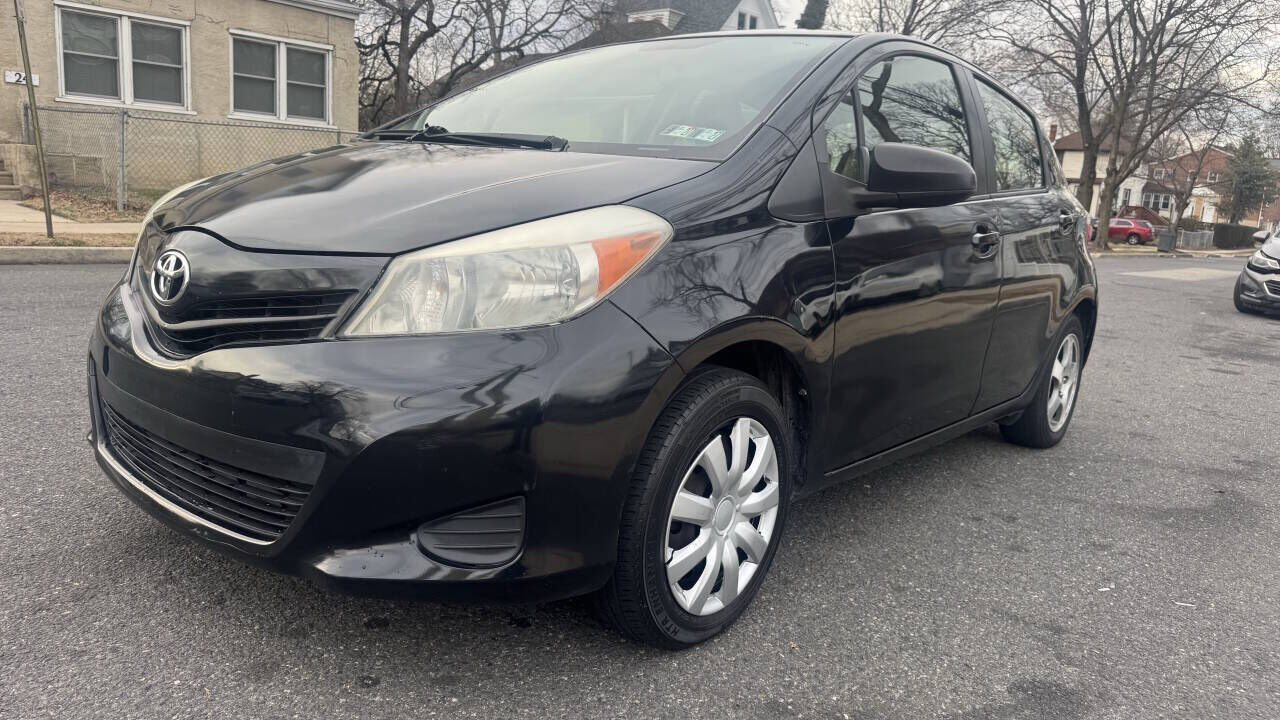 2014 TOYOTA Yaris