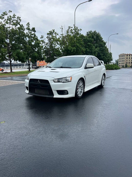 2013 MITSUBISHI Lancer Evolution