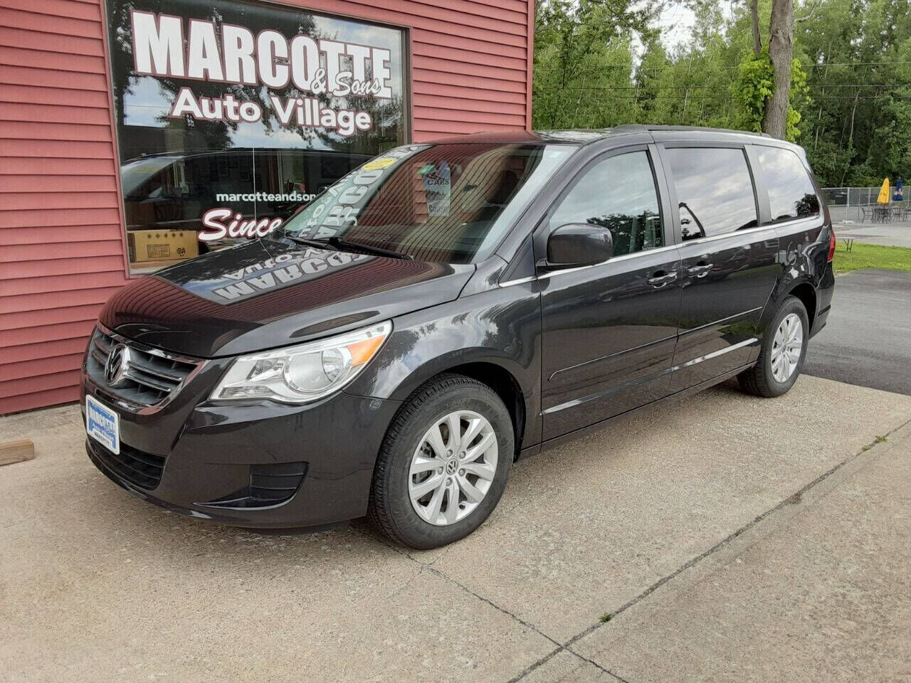 2012 VOLKSWAGEN Routan