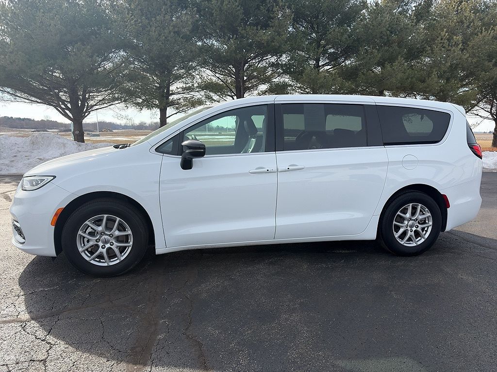 2025 CHRYSLER Pacifica