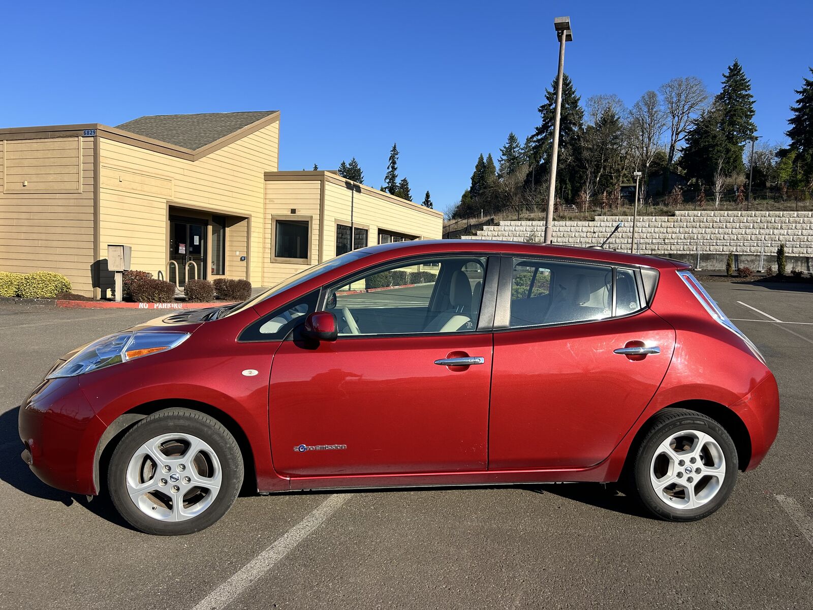 2012 NISSAN Leaf