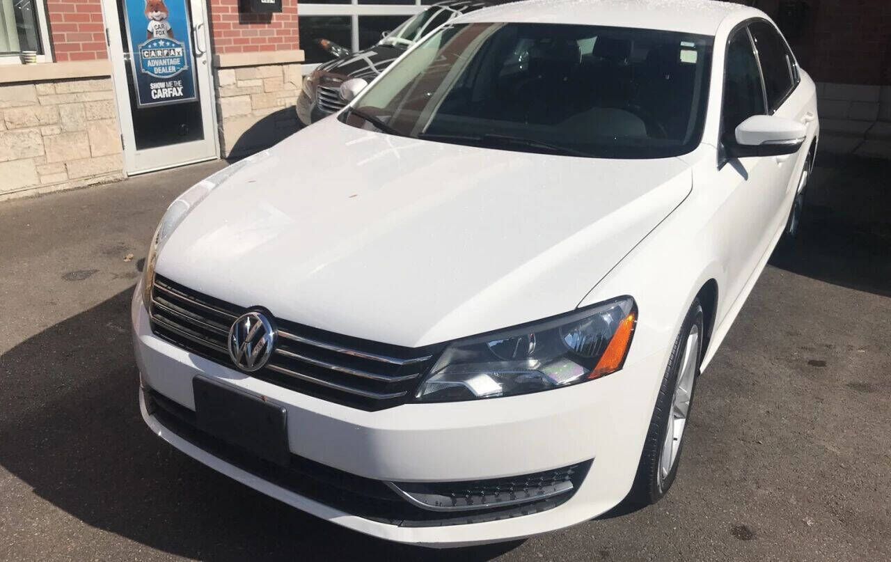 2013 VOLKSWAGEN Passat