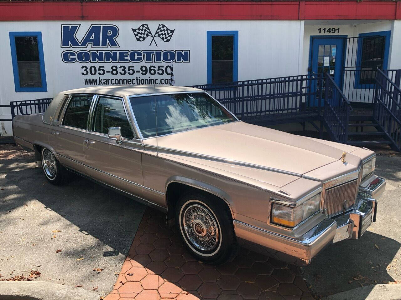 1992 CADILLAC Brougham