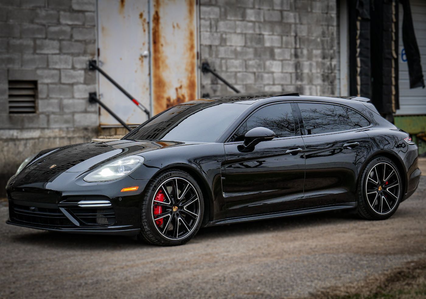 2018 PORSCHE Panamera