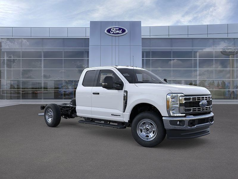 2025 FORD F-350