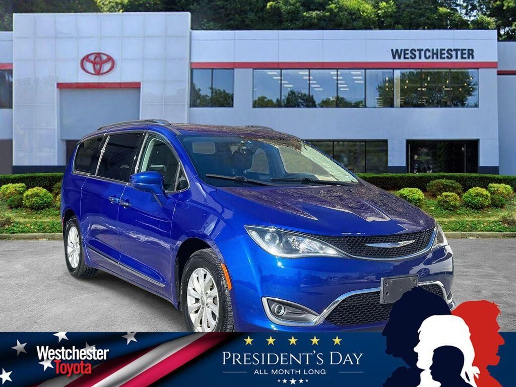 2019 CHRYSLER Pacifica