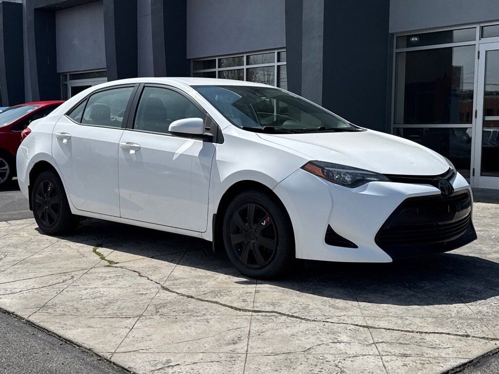 2017 TOYOTA Corolla