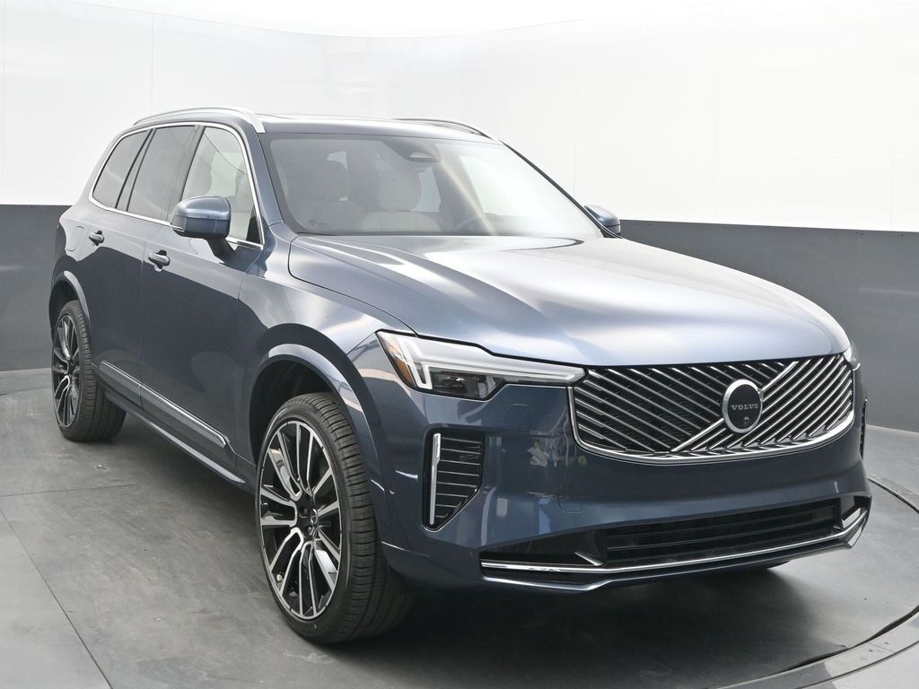 2026 VOLVO XC90