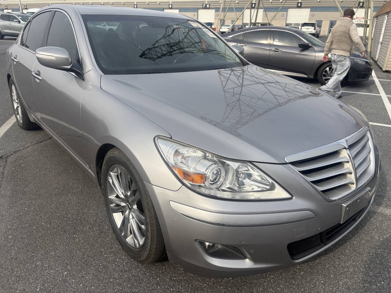 2011 HYUNDAI Genesis