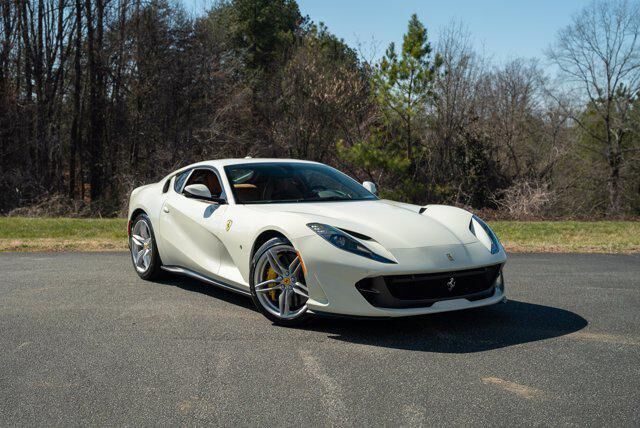 2019 FERRARI 812 Superfast