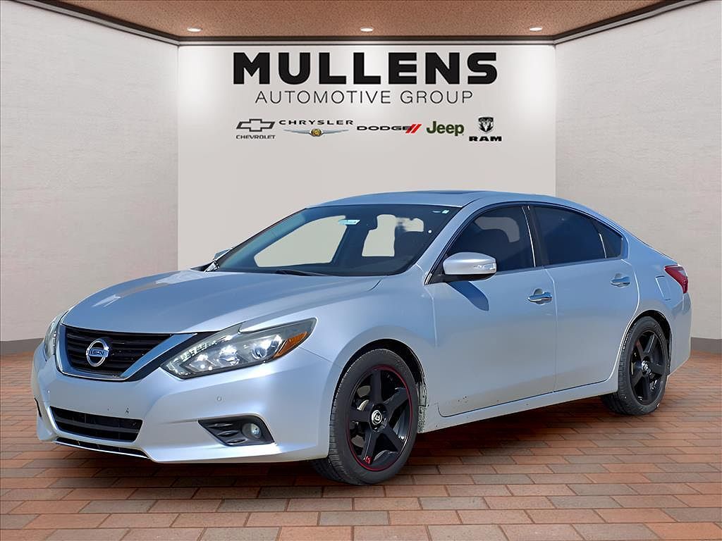 2017 NISSAN Altima