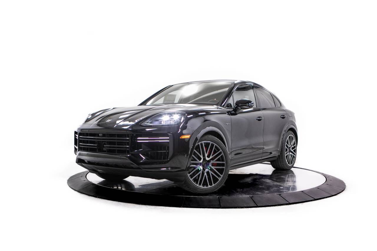 2026 PORSCHE Cayenne