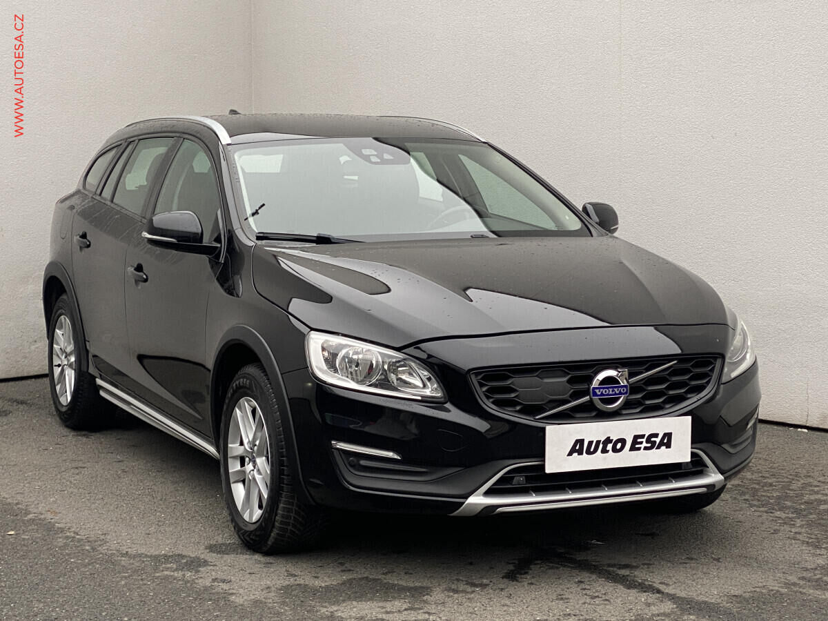 2018 VOLVO XC60
