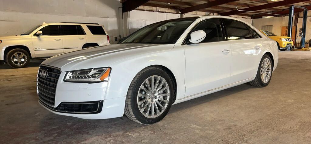 2015 AUDI A8