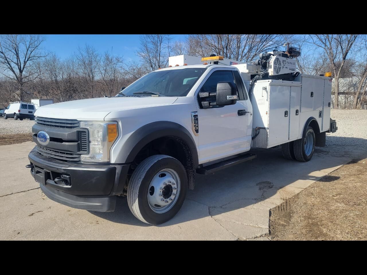 2017 FORD F-550
