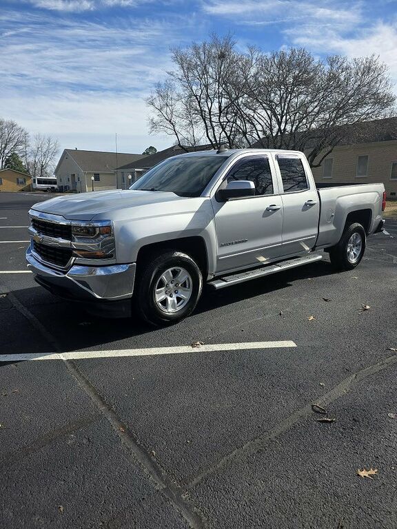 2018 CHEVROLET Silverado