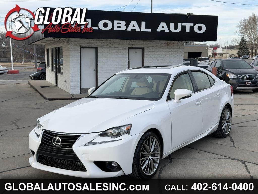 2016 LEXUS IS