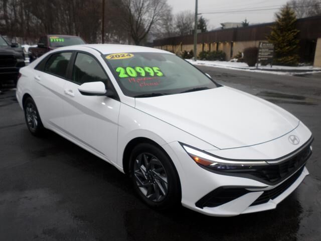 2024 HYUNDAI Elantra